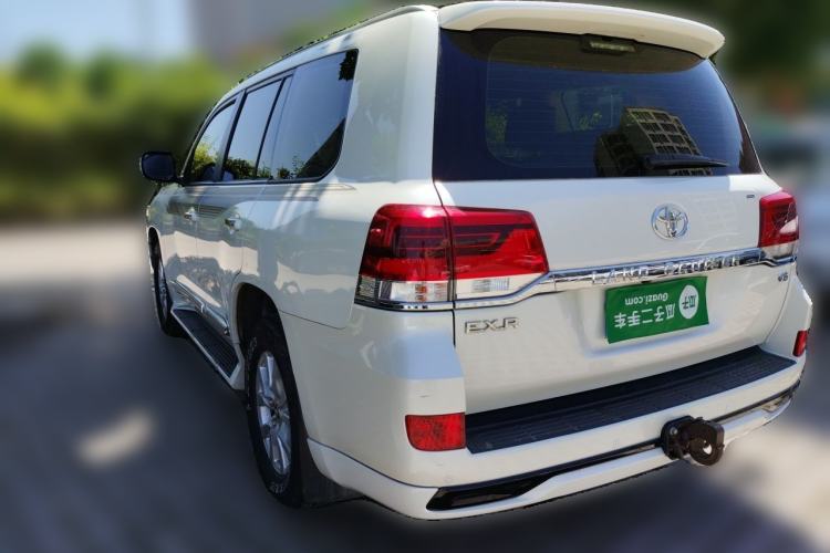 Used Toyota Land Cruiser 2015 4.0L V6 Middle East Limited Edition Rear Left 45 Deg
