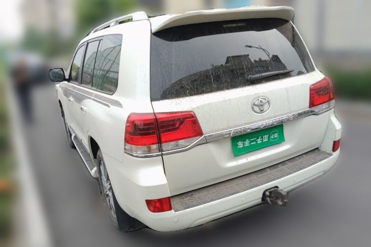 Used Toyota Land Cruiser 2015 4.0L V6 Middle East Low-Trim Version Rear Left 45 Deg