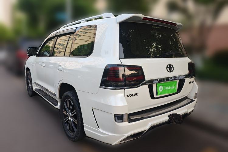 Used Toyota Land Cruiser 2015 4.0L V6 Middle East Low-Trim Version Rear Left 45 Deg