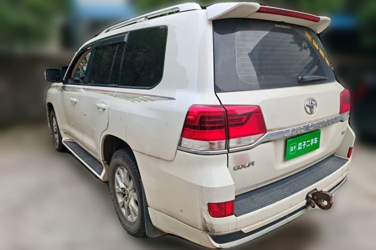 Used Toyota Land Cruiser 2015 4.0L V6 Middle East Low-Trim Version Rear Left 45 Deg