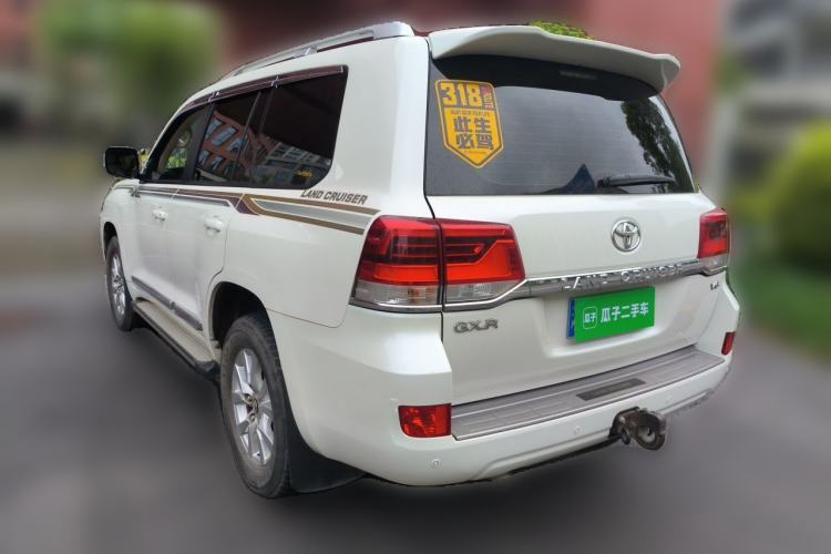 Used Toyota Land Cruiser 2015 4.0L V6 Middle East Low-Trim Version Rear Left 45 Deg