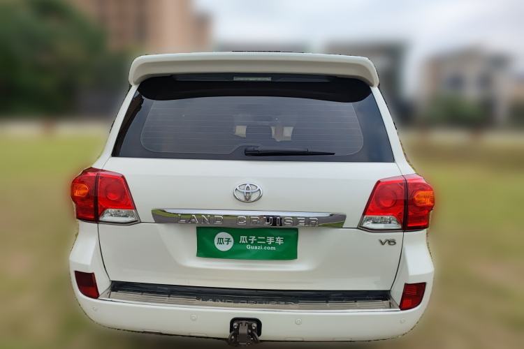 Used Toyota Land Cruiser 2015 4.0L 5-Seater Middle East Version Rear