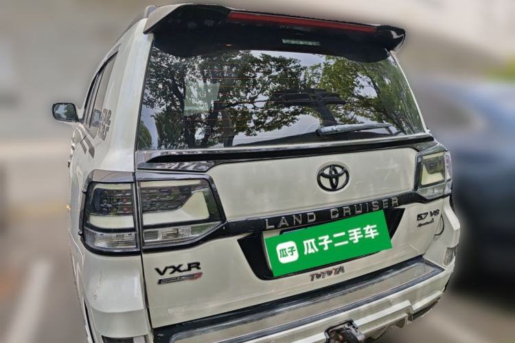 Used Toyota Land Cruiser 2015 4.0L V6 Middle East Low-Trim Version Rear