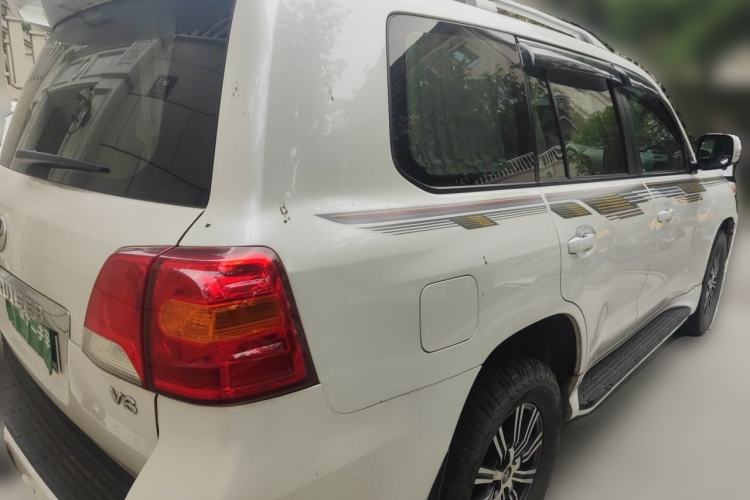 Used Toyota Land Cruiser 2015 4.0L 5-Seater Middle East Version Rear Right 45 Deg