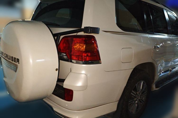 Used Toyota Land Cruiser  Rear Right 45 Deg