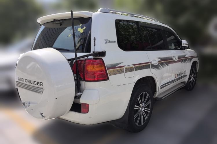Used Toyota Land Cruiser 2015 4.0L V6 Middle East Limited Edition Rear Right 45 Deg