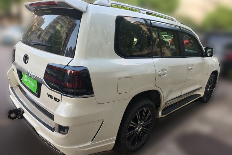 Used Toyota Land Cruiser 2015 4.0L V6 Middle East Low-Trim Version Rear Right 45 Deg