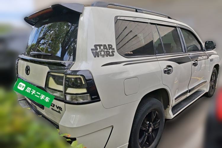 Used Toyota Land Cruiser 2015 4.0L V6 Middle East Low-Trim Version Rear Right 45 Deg