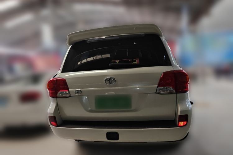 Used Toyota Land Cruiser 2015 4.0L V6 Middle East Low-Trim Version Rear