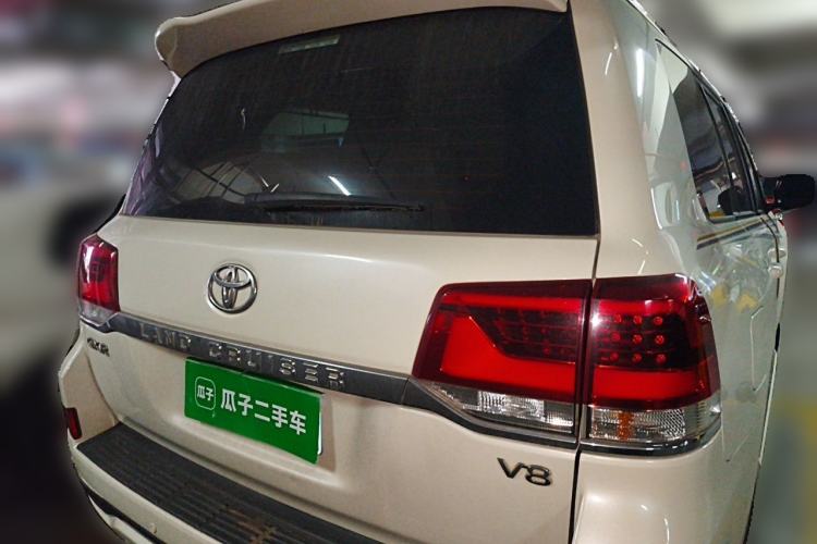 Used Toyota Land Cruiser  Rear