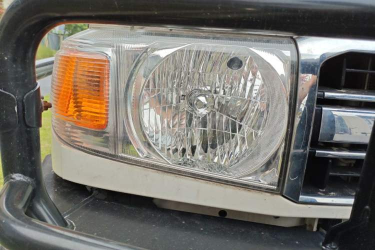 Used Toyota Land Cruiser  Right Front Headlight