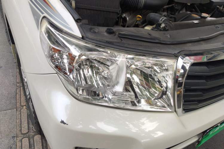 Used Toyota Land Cruiser  Right Front Headlight
