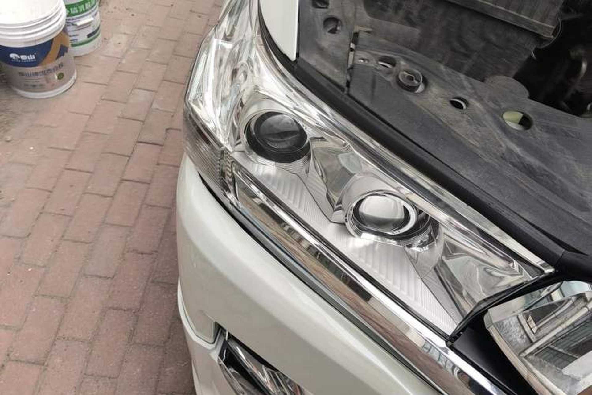 Used Toyota Land Cruiser  Right Front Headlight
