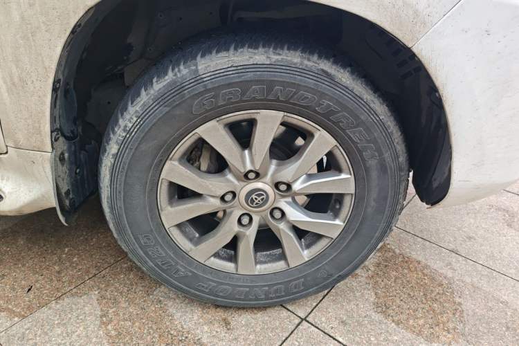 Used Toyota Land Cruiser 2015 4.0L VX-R 8-Seater Middle East Version Right Front Wheel Hub