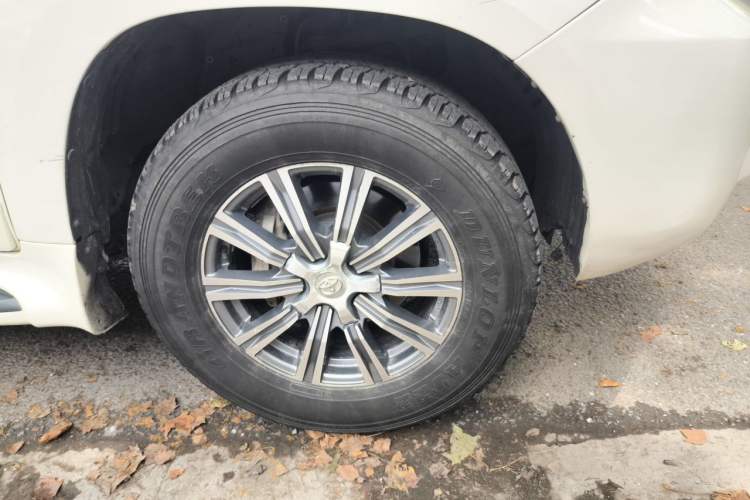 Used Toyota Land Cruiser 2015 4.0L V6 Middle East Low-Trim Version Right Front Wheel Hub