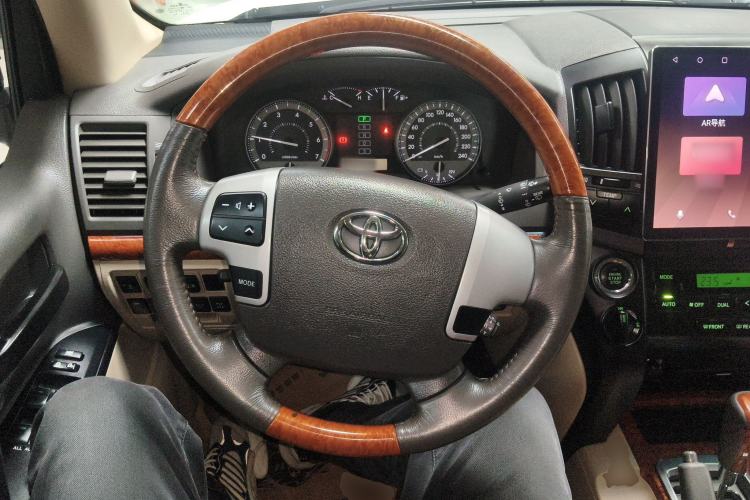 Used Toyota Land Cruiser 2015 4.0L GX-R U.S. Specification Steering Wheel