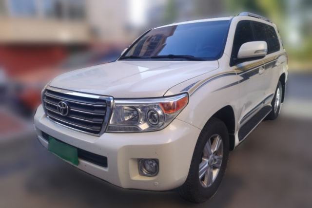 Toyota Land Cruiser 2015 4.6L V8 Low-Power Version Middle East Edition usado