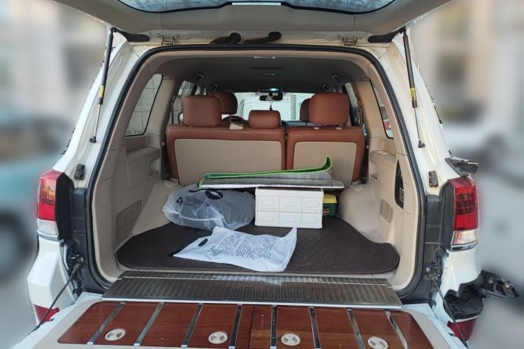 Used Toyota Land Cruiser  Trunk