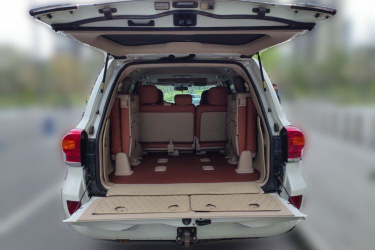 Used Toyota Land Cruiser  Trunk