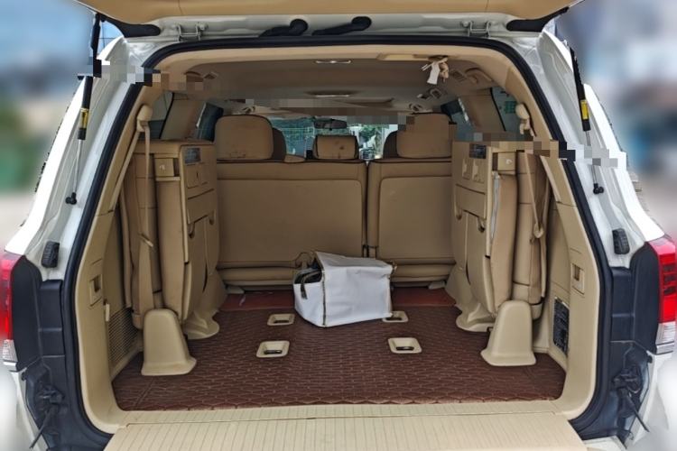Used Toyota Land Cruiser  Trunk
