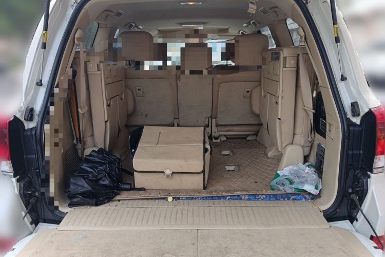 Used Toyota Land Cruiser 2015 4.0L V6 Middle East Limited Edition Trunk