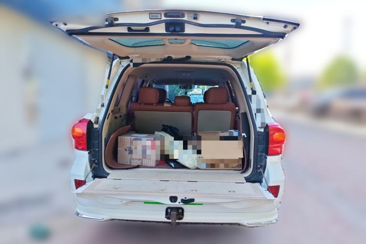 Used Toyota Land Cruiser  Trunk