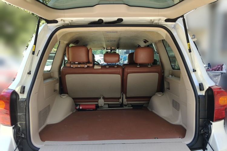 Used Toyota Land Cruiser  Trunk