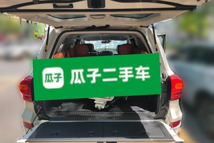 Used Toyota Land Cruiser 2015 4.0L 5-Seater Middle East Version Trunk