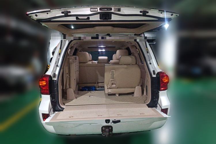 Used Toyota Land Cruiser  Trunk