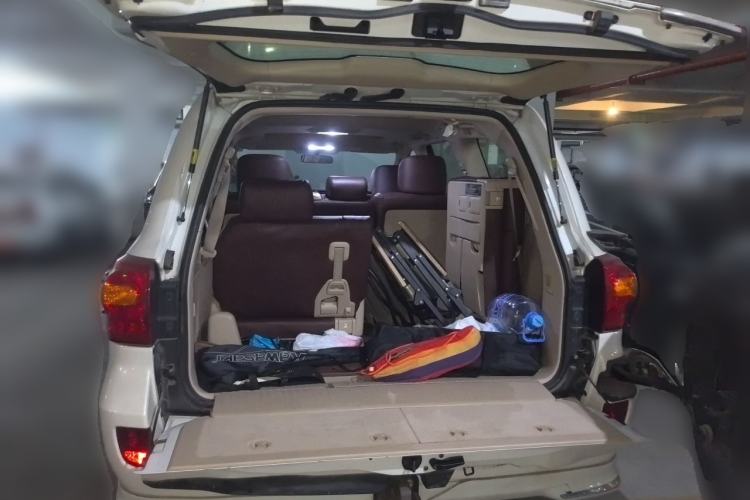 Used Toyota Land Cruiser  Trunk