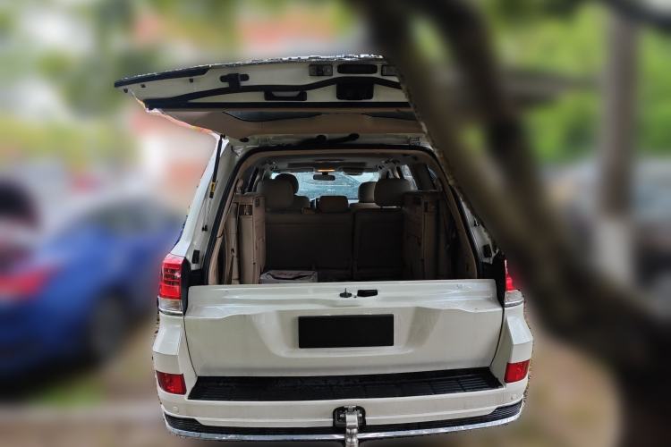 Used Toyota Land Cruiser  Trunk