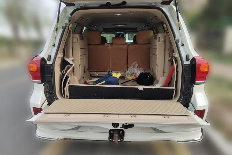 Used Toyota Land Cruiser  Trunk