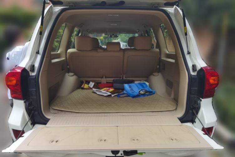 Used Toyota Land Cruiser  Trunk