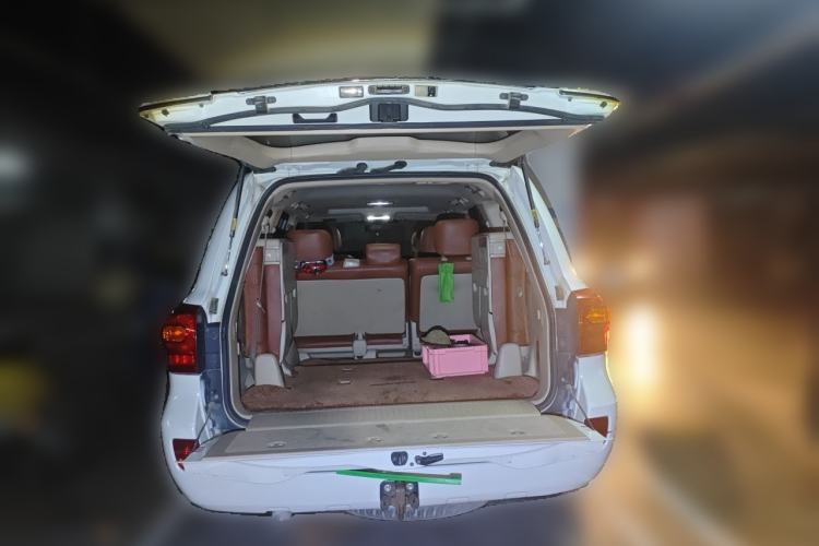 Used Toyota Land Cruiser  Trunk