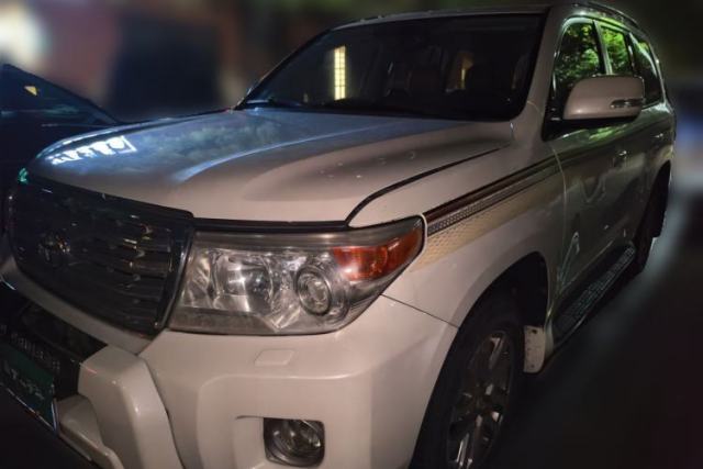 Used Toyota Land Cruiser 2015 4.0L V6 Middle East Low-Trim Version
