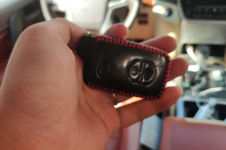 Used Toyota Land Cruiser 2015 4.6L V8 Middle East Limited Edition Vehicle Key