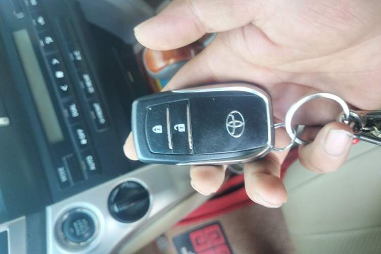 Used Toyota Land Cruiser  Vehicle Key