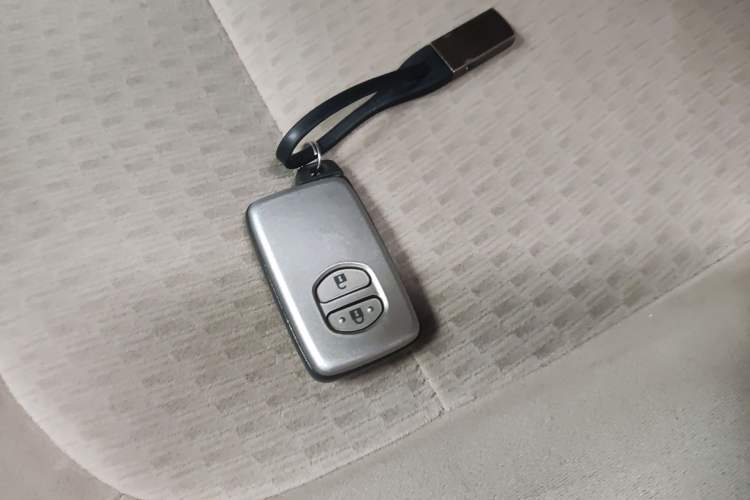 Used Toyota Land Cruiser  Vehicle Key
