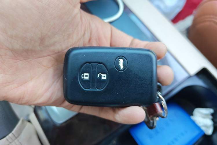 Used Toyota Land Cruiser  Vehicle Key