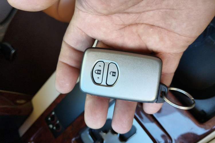 Used Toyota Land Cruiser  Vehicle Key
