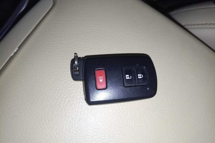 Used Toyota Land Cruiser  Vehicle Key