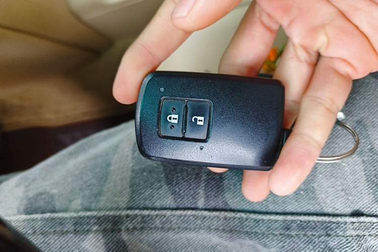 Used Toyota Land Cruiser 2015 4.0L V6 Middle East Limited Edition Vehicle Key