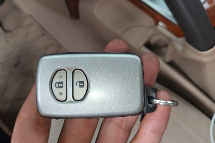 Used Toyota Land Cruiser  Vehicle Key