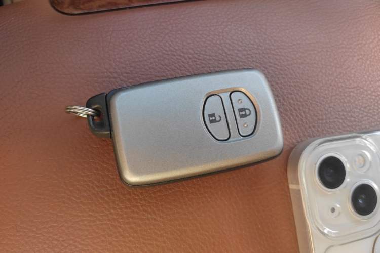Used Toyota Land Cruiser  Vehicle Key