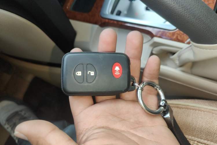 Used Toyota Land Cruiser  Vehicle Key