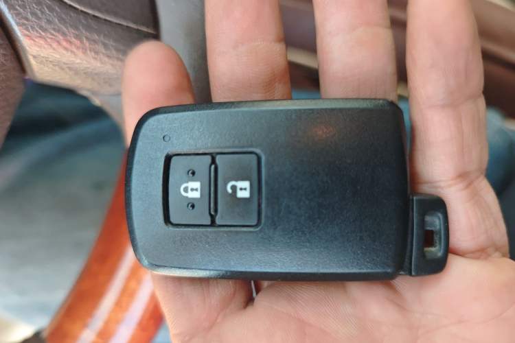 Used Toyota Land Cruiser  Vehicle Key