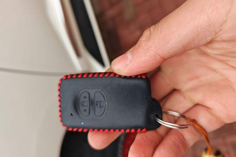 Used Toyota Land Cruiser  Vehicle Key