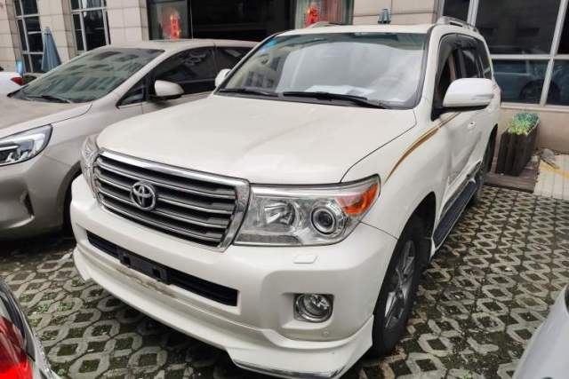 Used Toyota Land Cruiser 2015 4.0L V6 Middle East Low-Trim Version