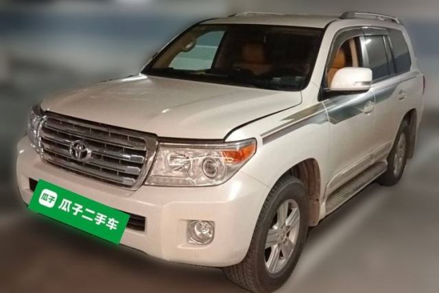 Ojetý Toyota Land Cruiser 2015 4.0L 5-Seater Middle East Version