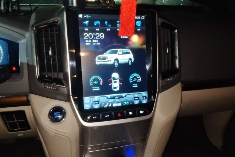 Used Toyota Land Cruiser 2016 4.0L Automatic GX-R Audio And AC Panel